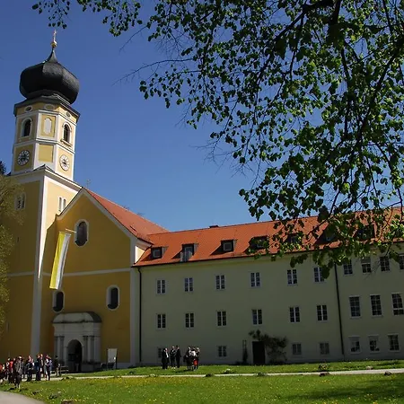 Landgasthof Drei Rosen Bernried am Starnberger See